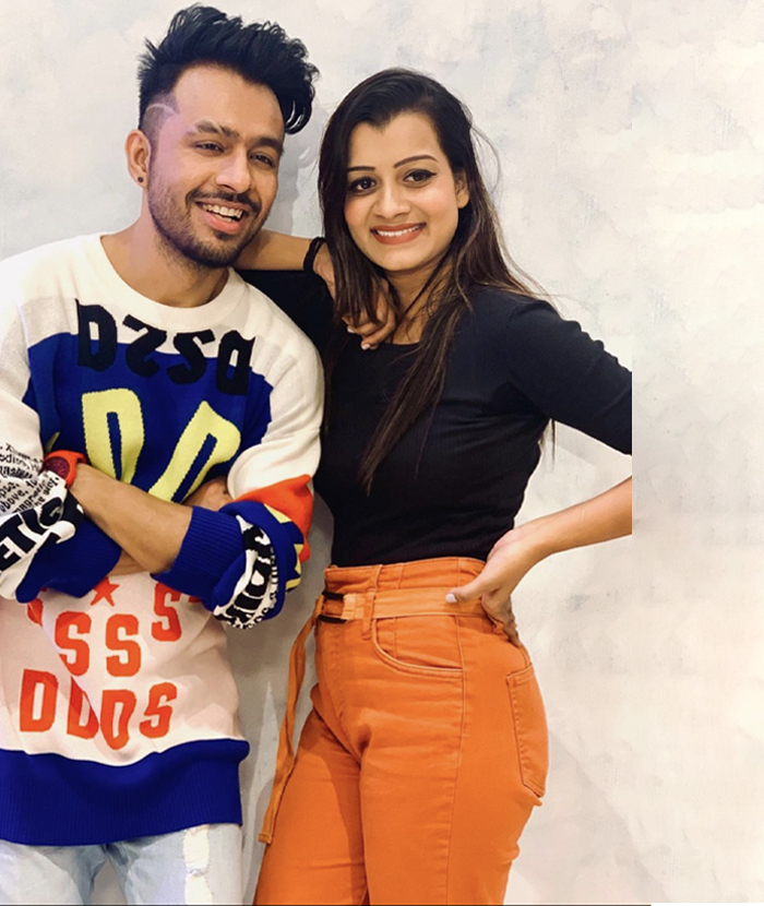 12 Ladke With Tony Kakkar